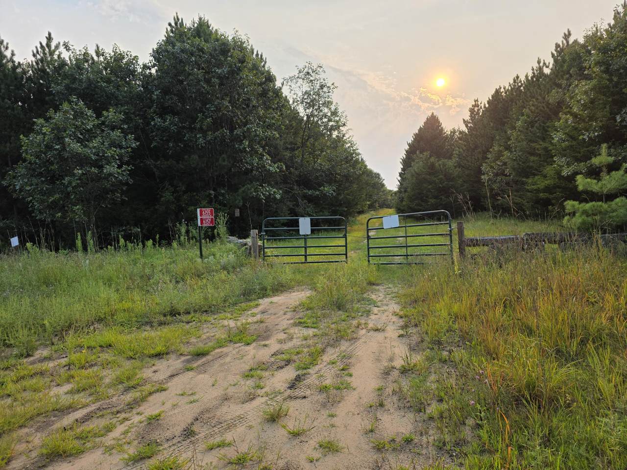 000 Cambridge Rd - Photo 1
