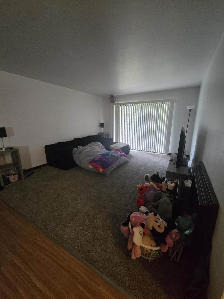 7721 60th St - Photo 1
