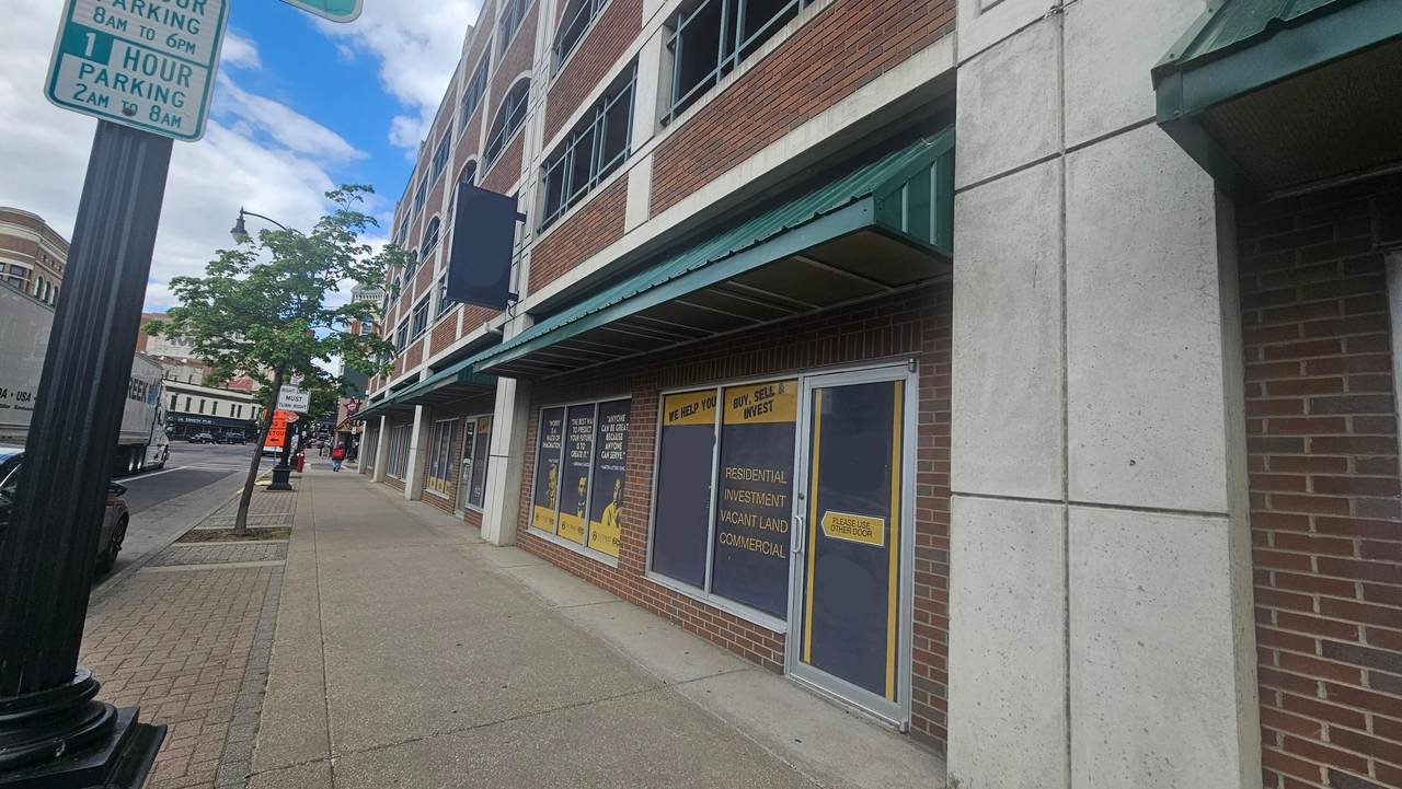 309 4th St - Photo 1