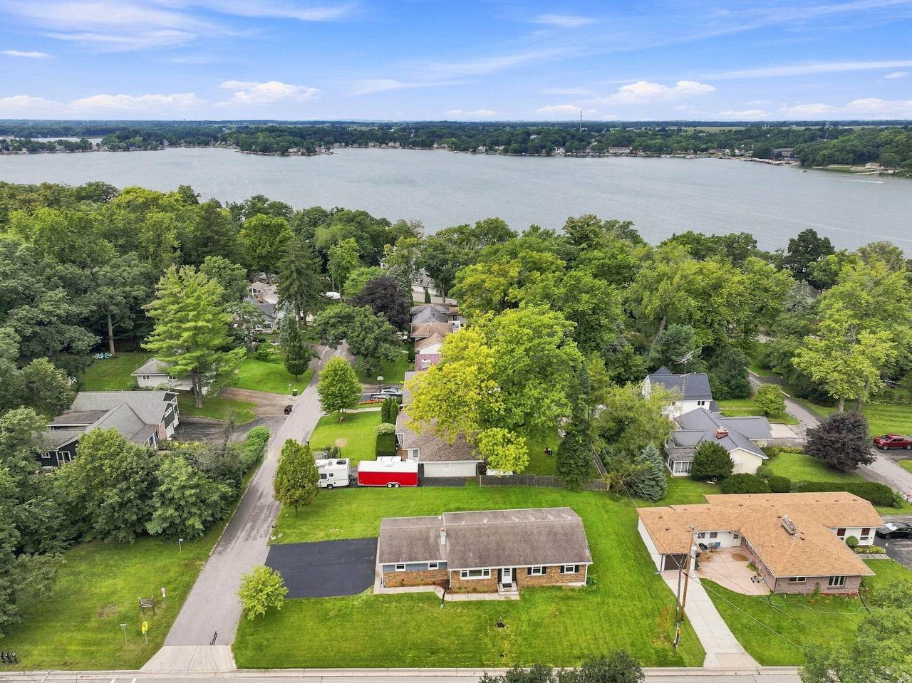544 Sunset Vale - Photo 1