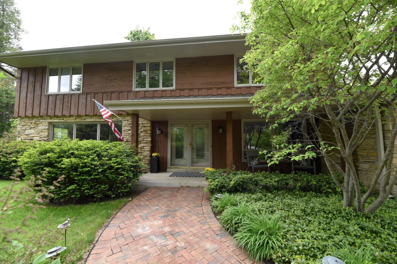 921 Calumet Rd - Photo 1