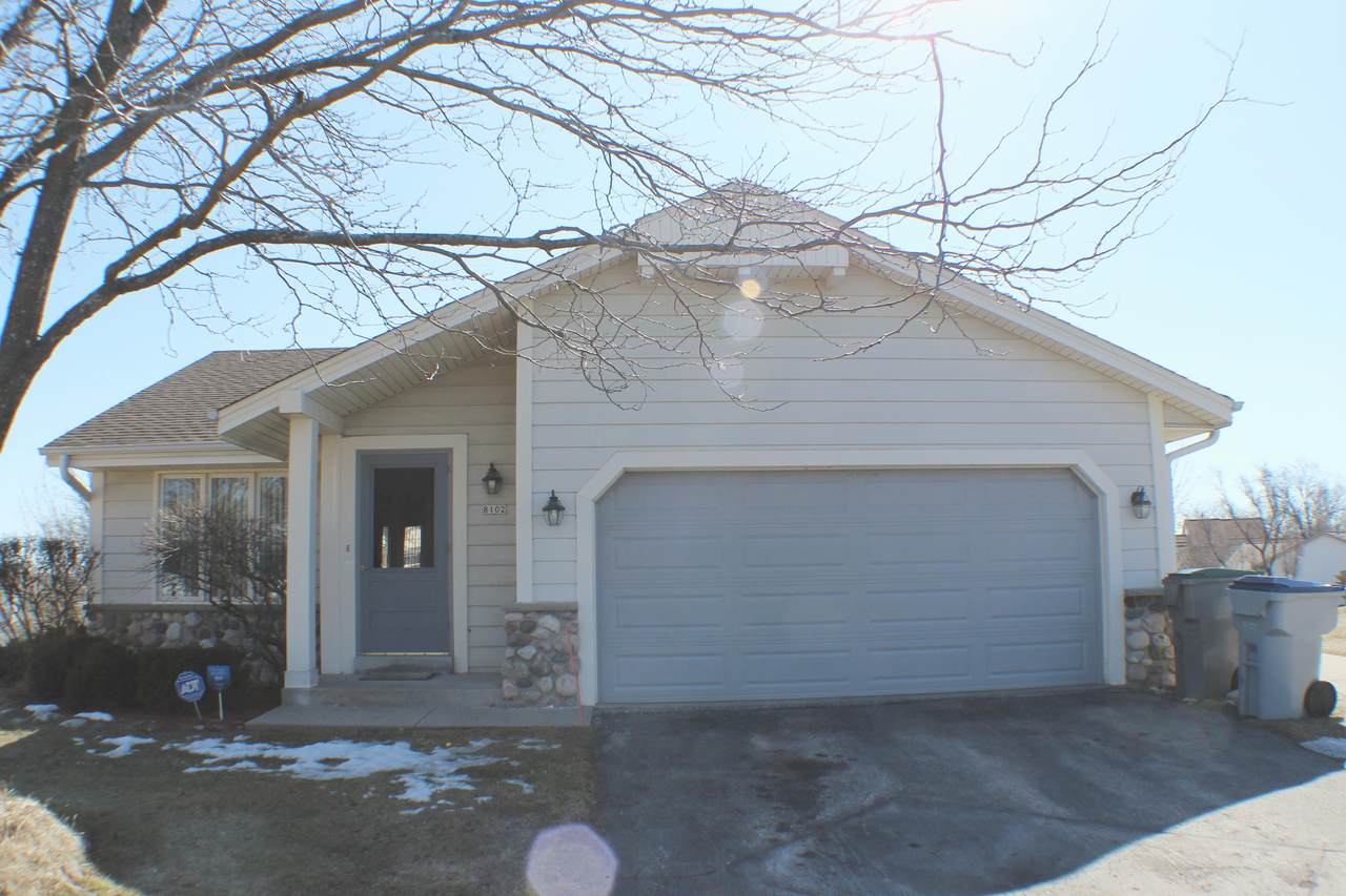 8102 97th Ct - Photo 1