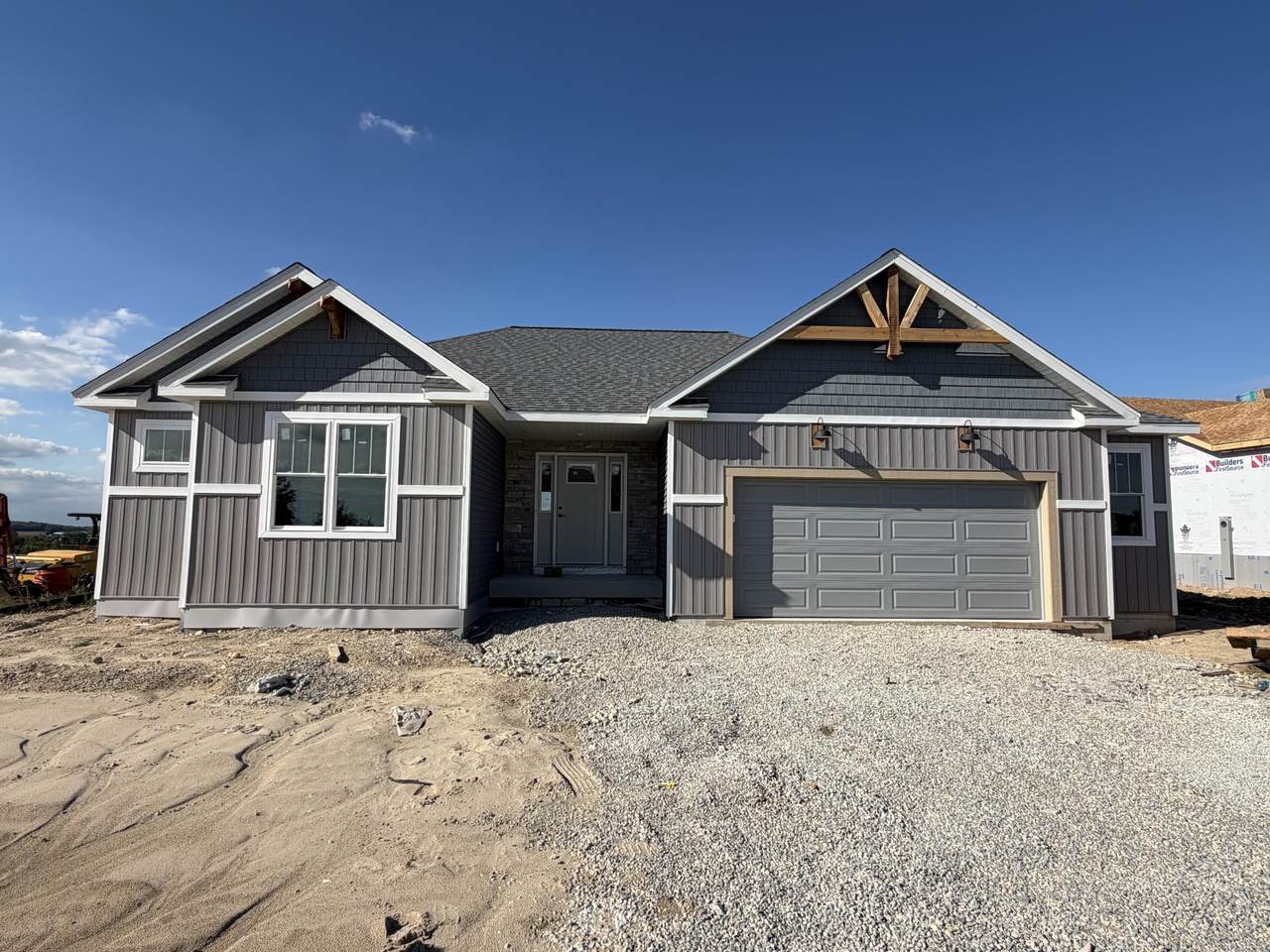 308 Midge St - Photo 1
