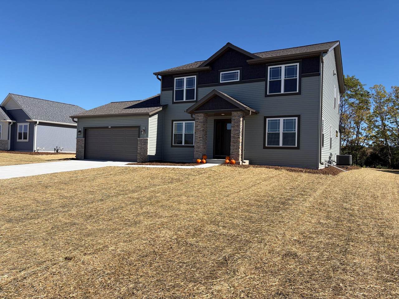 500 Golf Dr - Photo 1