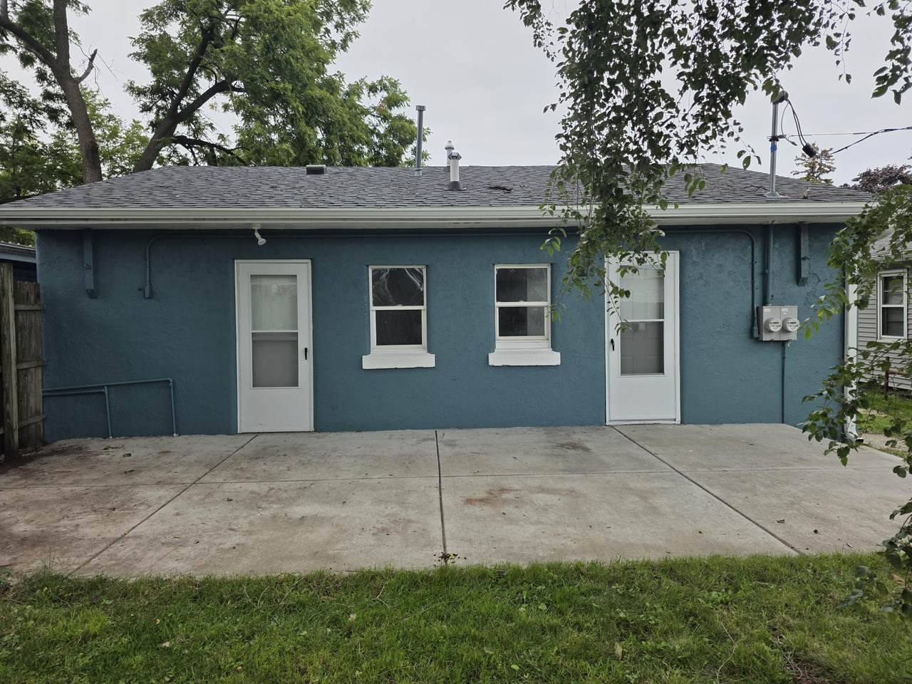 4615 Byrd Ave - Photo 1