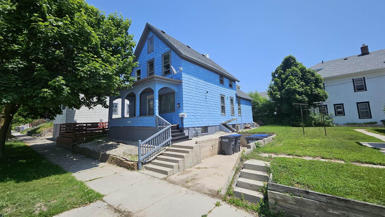 1111 12th St - Photo 1