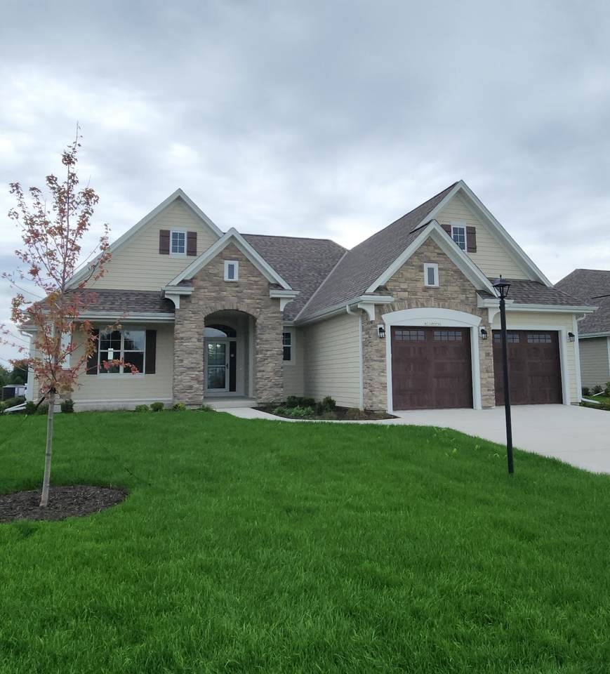 W214N4946 Casey Ct - Photo 1