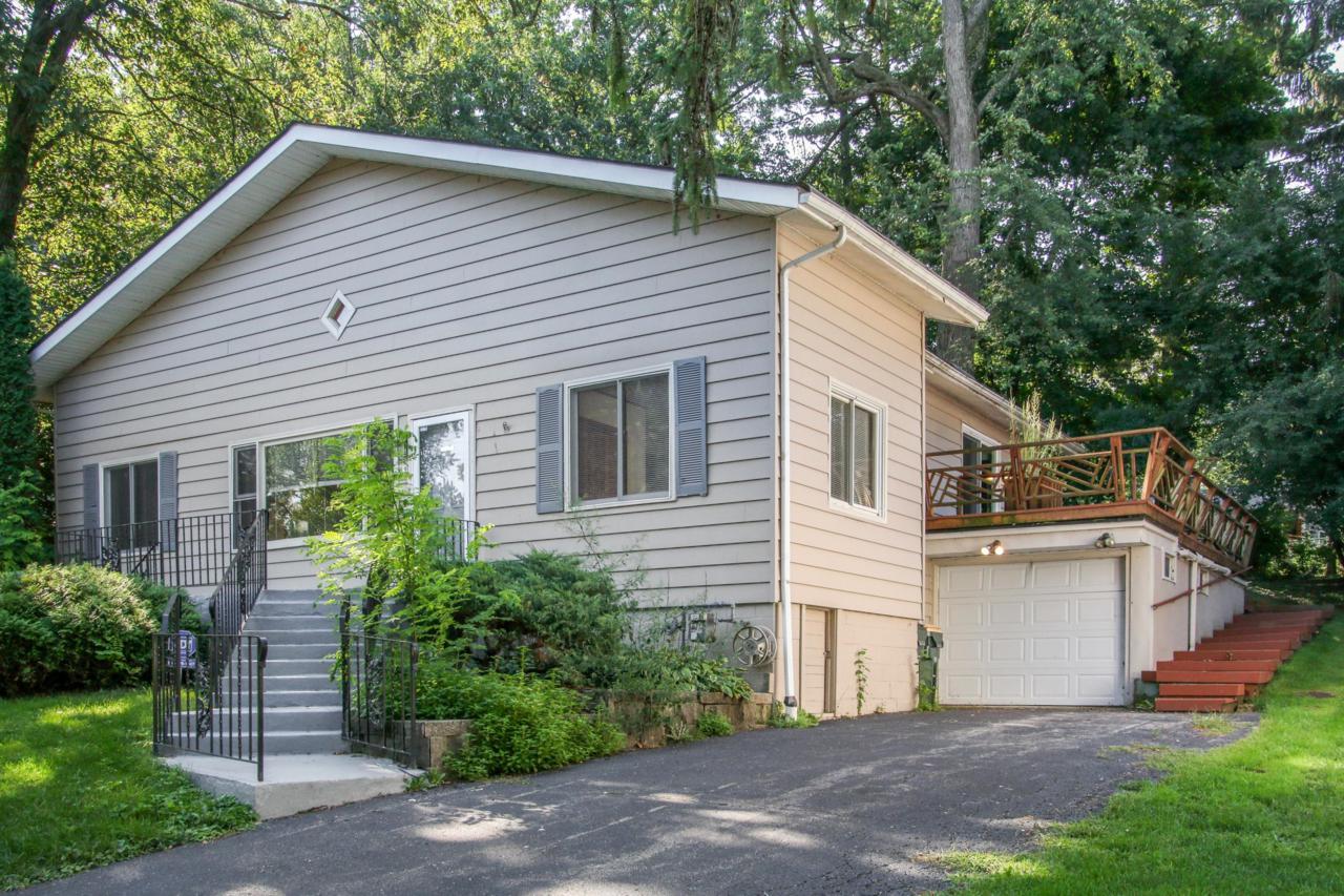 519 Sunset Vale - Photo 1
