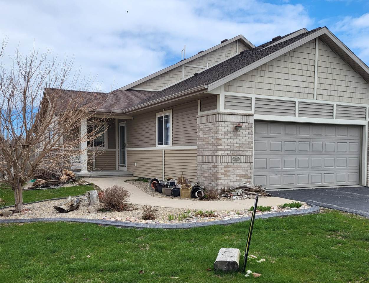 2810 River Ln - Photo 1