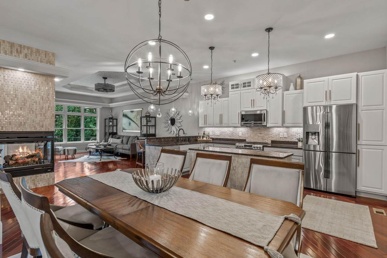 21905 North Ave - Photo 1