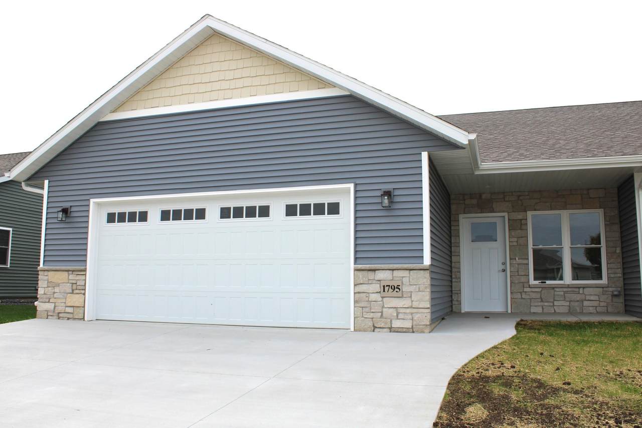 1795 Edgewood Rd - Photo 1