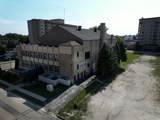 302 58th St - Photo 3