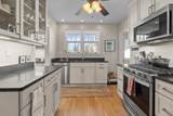 18 Highland St - Photo 4