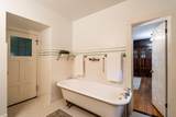 3019 Summit Ave - Photo 36
