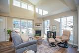1063 Anchor Ave - Photo 4