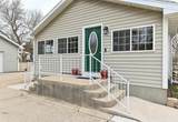 315 Wisconsin St - Photo 2