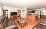 315 Wisconsin St - Photo 3