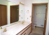 N21W24191 Dorchester Dr - Photo 12