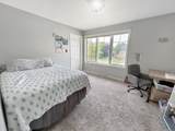 425 Clay St - Photo 17