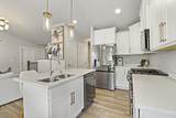 9122 Creekside Cir - Photo 11