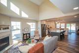 1072 Harbor Ave - Photo 10