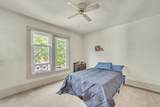 2105 Clarence Ave - Photo 4