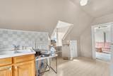 2105 Clarence Ave - Photo 8