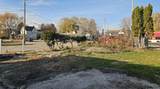 823 45th St - Photo 6