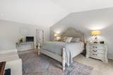 1203 Woodbury Cmn - Photo 18