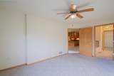 245 Oconomowoc Pkwy - Photo 17