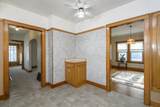 210 Chestnut St - Photo 14