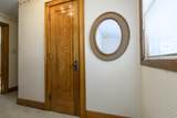 210 Chestnut St - Photo 25
