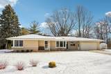 860 Anthony Ln - Photo 1