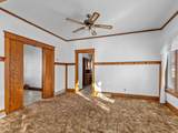923 8th St - Photo 13
