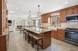 1746 Malibu Dr - Photo 9