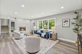 250 Suburban Ct - Photo 4