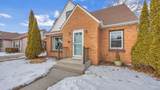 1112 Kensington Ave - Photo 3