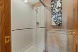 1070 Lake Shore Dr - Photo 19