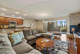 1070 Lake Shore Dr - Photo 3