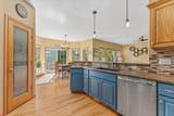 N54W16055 Westwind Dr - Photo 5