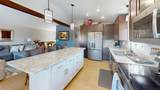 285 Greenfield Ave - Photo 8