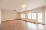 1203 Woodbury Cmn - Photo 17