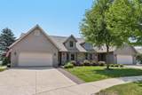 W203N16184 Pin Oak Cir - Photo 2