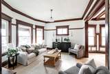 2107 48th St - Photo 4