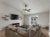 558 Pickett St St - Photo 10