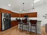558 Pickett St St - Photo 8