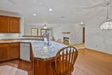 942 Oconomowoc Pkwy - Photo 10