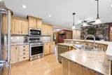 W220S6805 Crowbar Dr - Photo 14