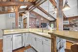 890 Windsor Dr - Photo 4