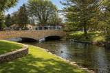 300 Foxwood Dr - Photo 4
